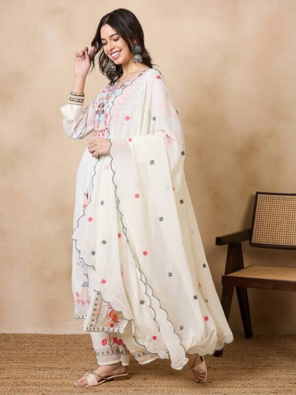 Women Georgette Kurta Palazzo Dupatta Set White - Image 3